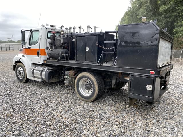 Image of Freightliner M2 equipment image 1