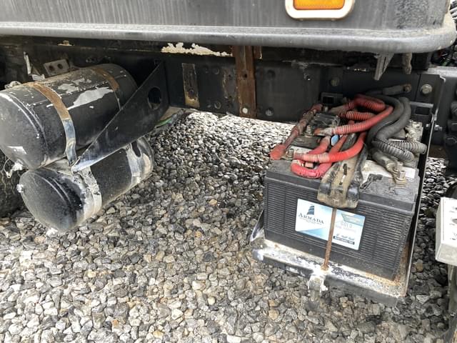 Image of Freightliner M2 equipment image 4