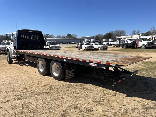 Image of Freightliner M2 equipment image 1