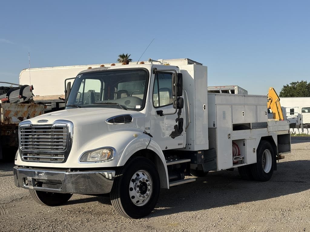 Image of Freightliner M2 Primary image