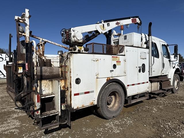 Image of Freightliner M2 equipment image 4