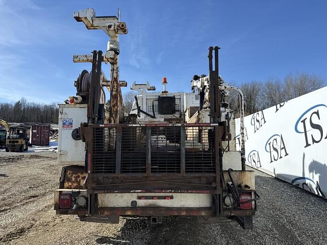 Image of Freightliner M2 equipment image 3
