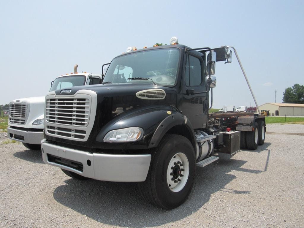 Main image Freightliner M2