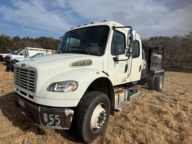 Image of Freightliner Undetermined equipment image 2