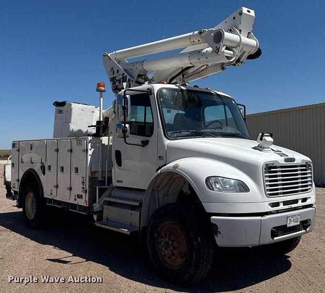 Image of Freightliner Business Class M2 equipment image 2