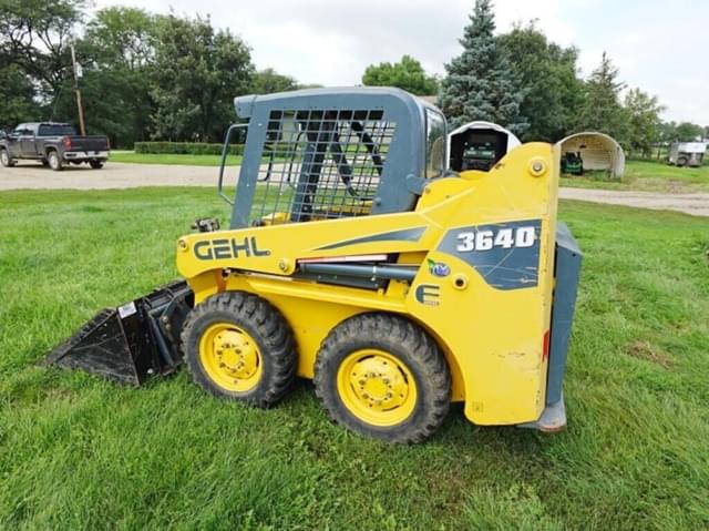 Image of Gehl 3640 equipment image 3