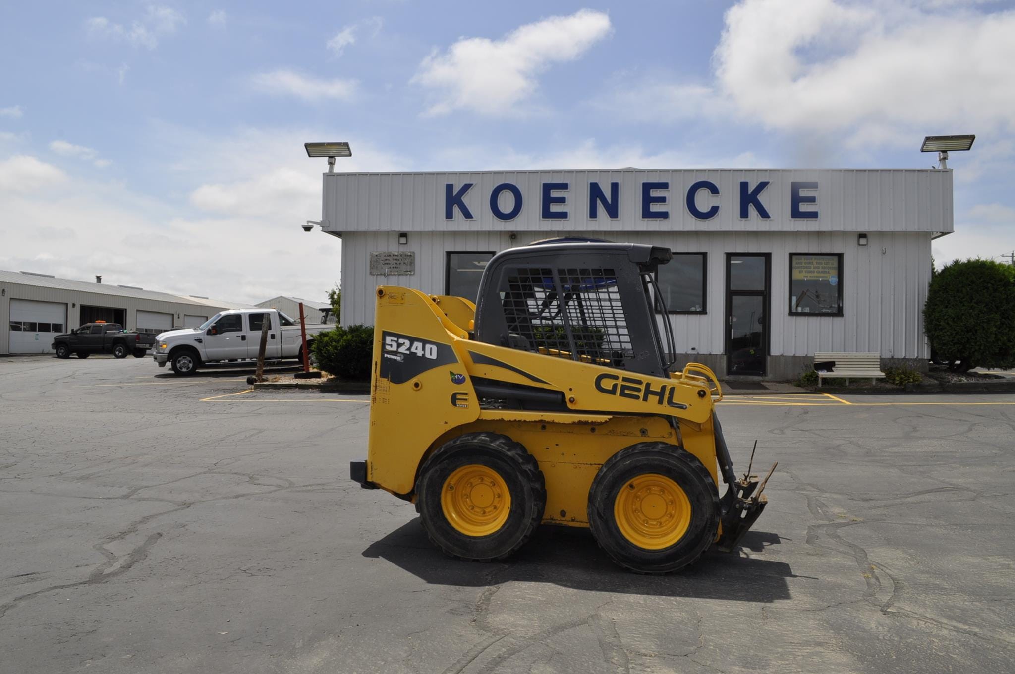 2012 Gehl 5240 Equipment Image0