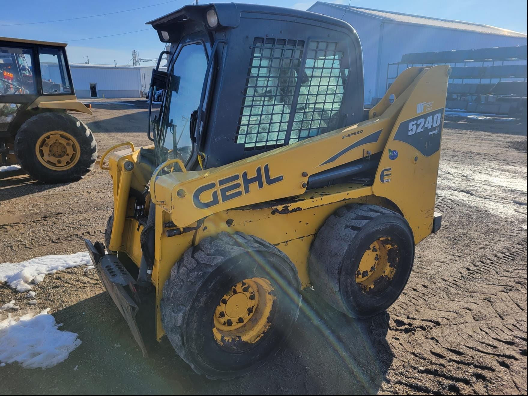 Main image Gehl 5240