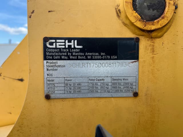 Image of Gehl RT175 equipment image 4