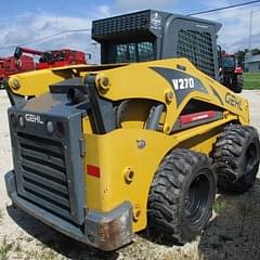 Image of Gehl V270 equipment image 1