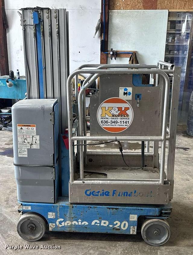 Image of Genie GR-20 equipment image 3