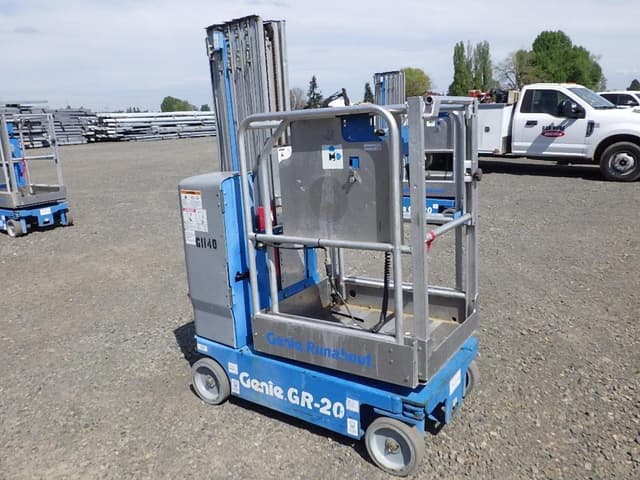 Image of Genie GR-20 equipment image 2