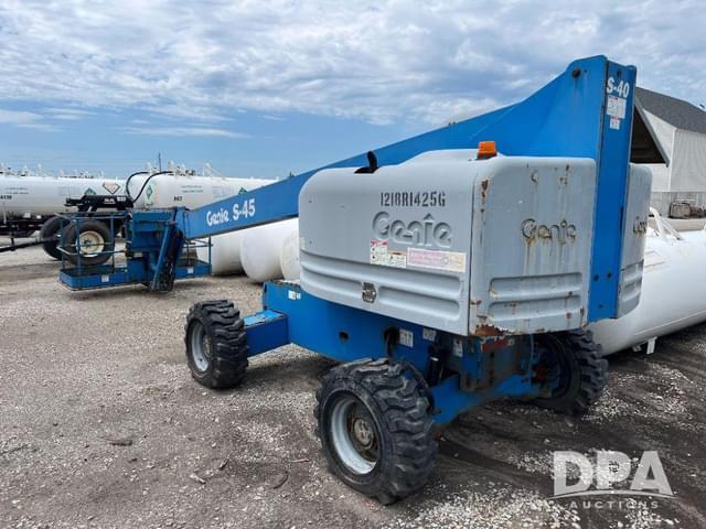 Image of Genie S-45 equipment image 3