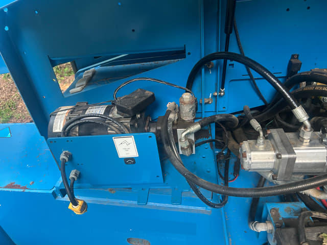 Image of Genie S-45 equipment image 4