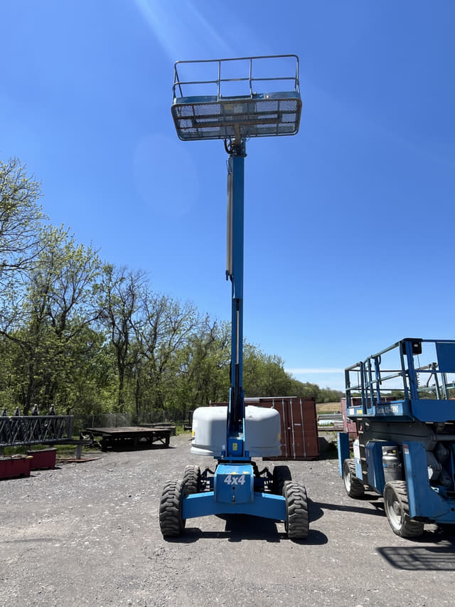 Image of Genie S-45 equipment image 1