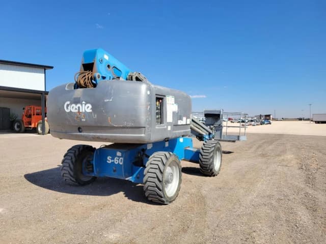 Image of Genie S-60X equipment image 4