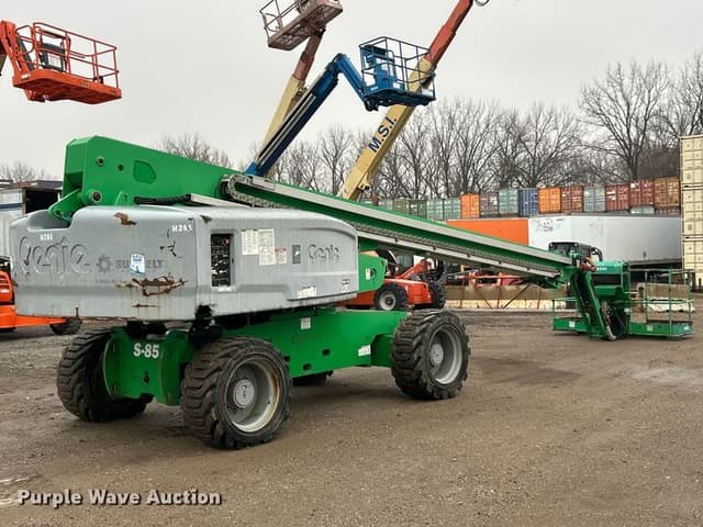 Image of Genie S-85 equipment image 4