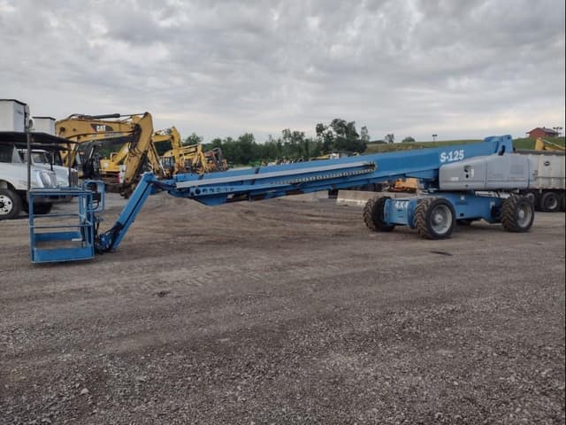 Image of Genie S-125 equipment image 2