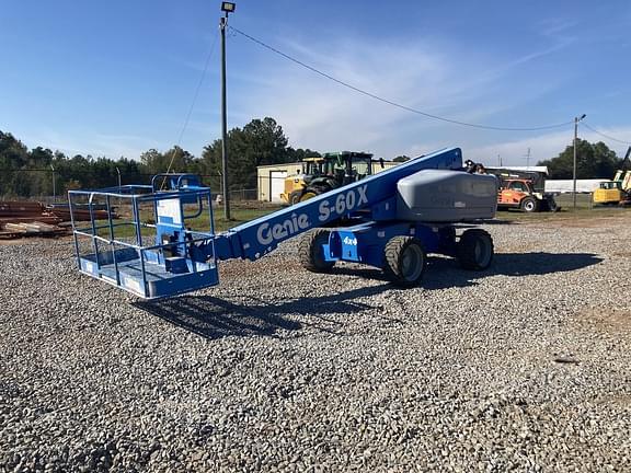 2012 Genie S-60X Equipment Image0