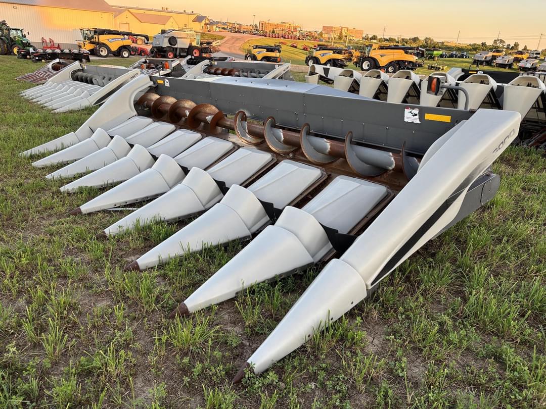 Image of Gleaner 3000 Primary image