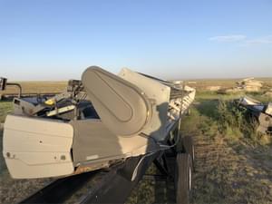 2012 Gleaner 7200 Image