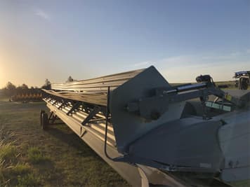 Main image Gleaner 7200