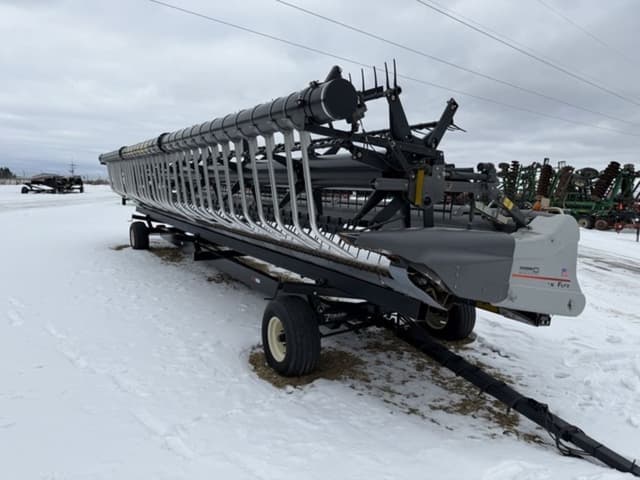 Image of Gleaner 9250-35 equipment image 2