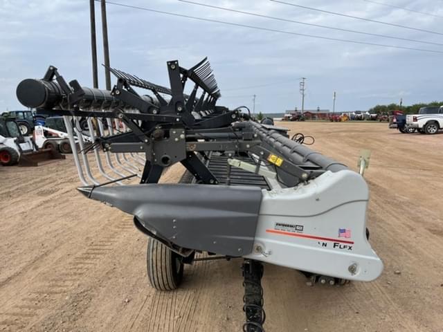 Image of Gleaner 9250-35 equipment image 1