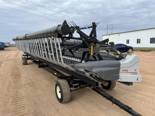 Image of Gleaner 9250-35 equipment image 2