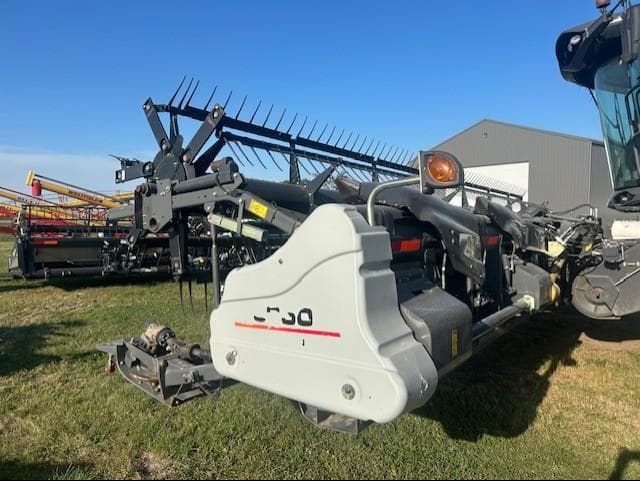 Image of Gleaner 9250 equipment image 2