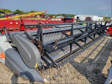 Main image Gleaner 9250