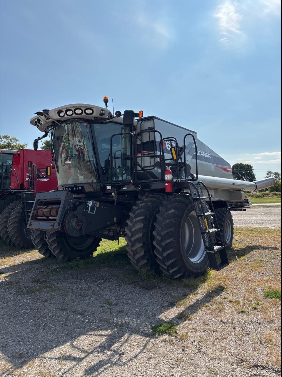 2012 Gleaner S67 Equipment Image0