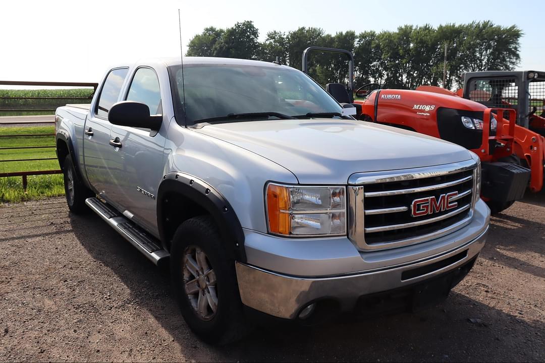 Image of GMC 1500 Primary image