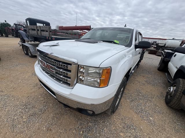 Image of GMC 2500 equipment image 1