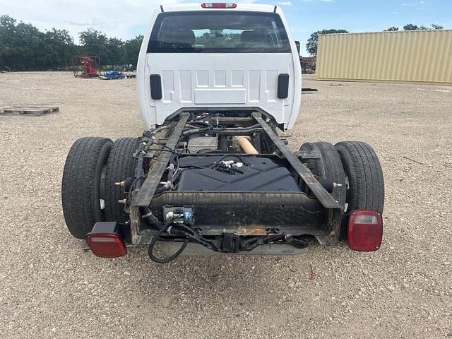 Image of GMC 3500 equipment image 2