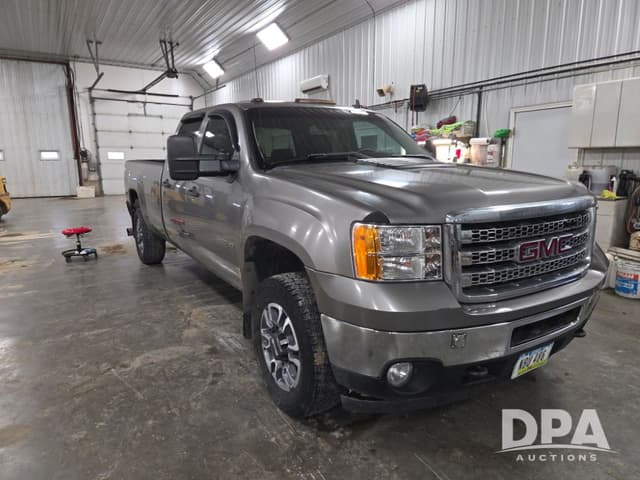 Image of GMC 3500HD equipment image 2