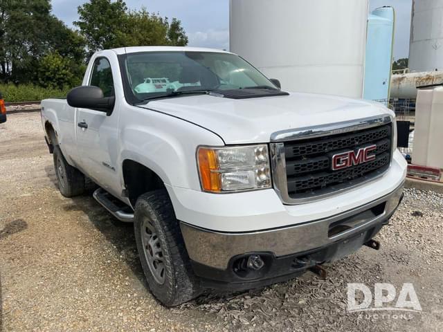 Image of GMC 3500HD equipment image 2