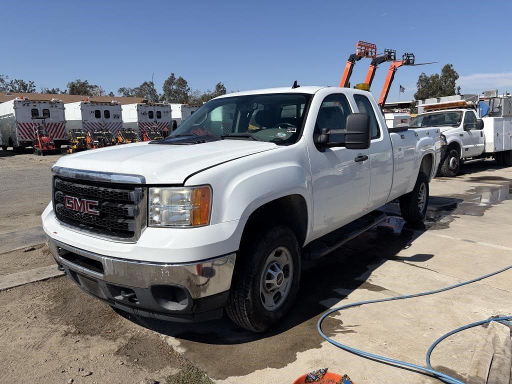 Image of GMC 2500 Primary image