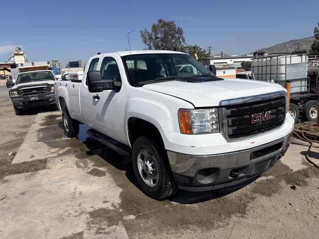 Image of GMC 2500 equipment image 1