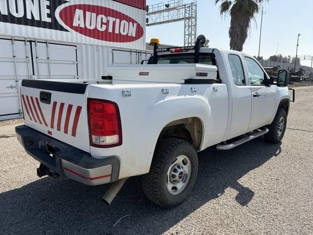 Image of GMC 2500 equipment image 2