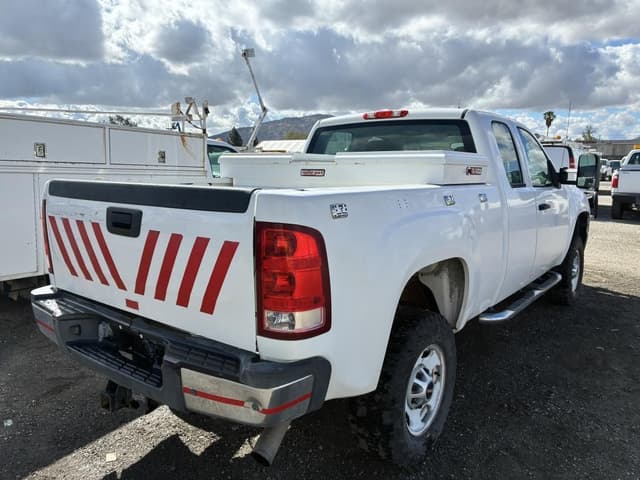 Image of GMC 2500 equipment image 2