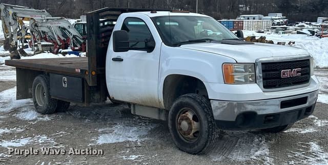 Image of GMC 3500 equipment image 2