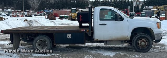 Image of GMC 3500 equipment image 3