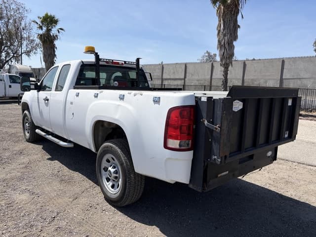 Image of GMC 3500 equipment image 3