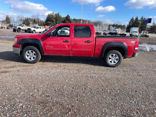 Image of GMC Sierra equipment image 1