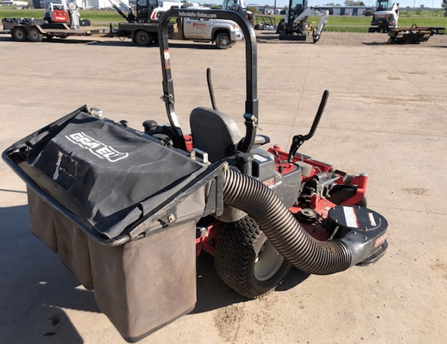 Image of Gravely Pro-Turn 466 equipment image 1