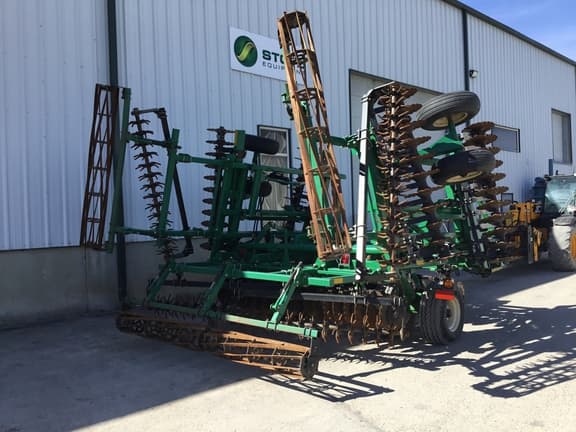 Image of Great Plains 2400TM equipment image 3