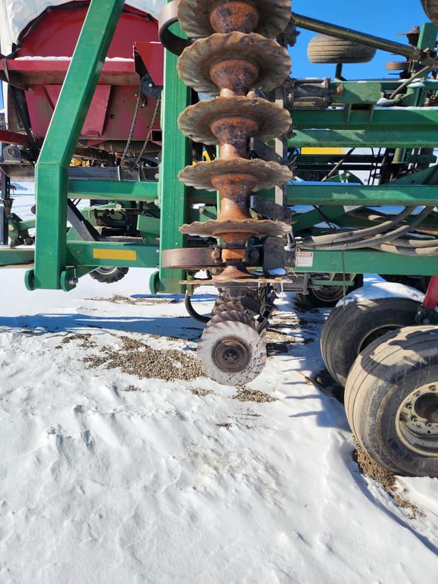 Image of Great Plains 2400TM equipment image 3