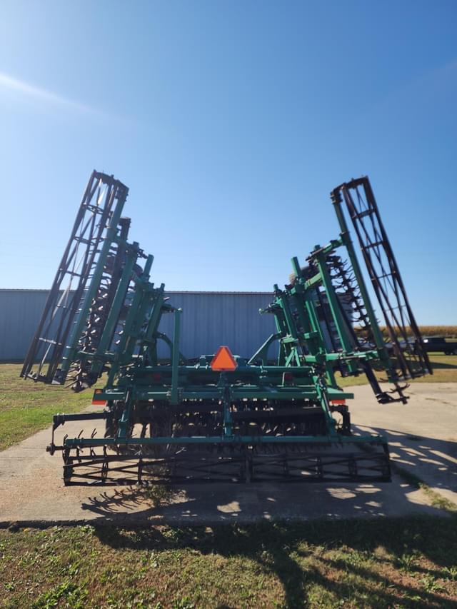 Image of Great Plains 2400TM equipment image 3