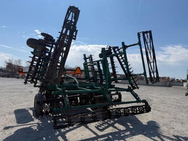 Image of Great Plains 2400TT equipment image 4